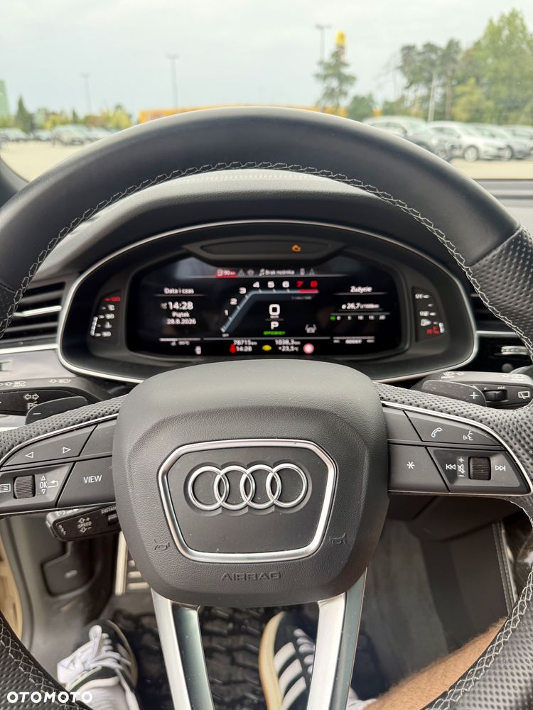 Audi SQ8 - 9