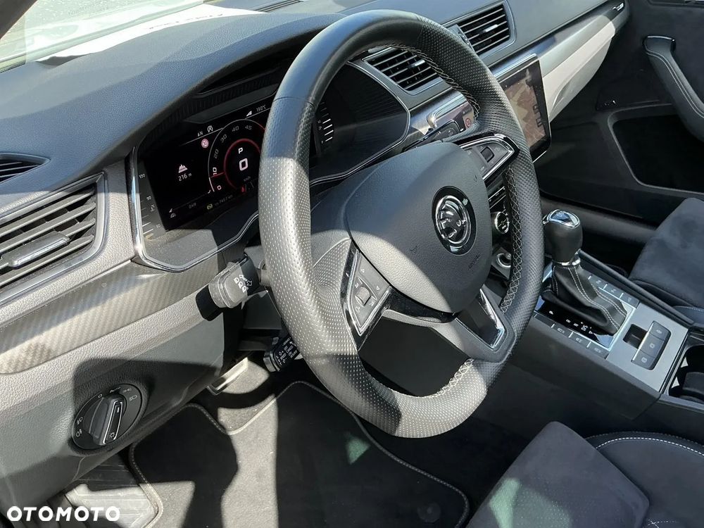 Skoda Superb 2.0 TDI SCR Sportline DSG - 10