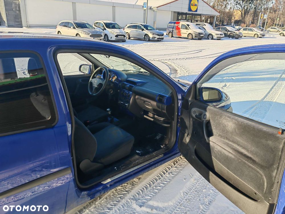 Opel Corsa 1.2 16V Sport - 12