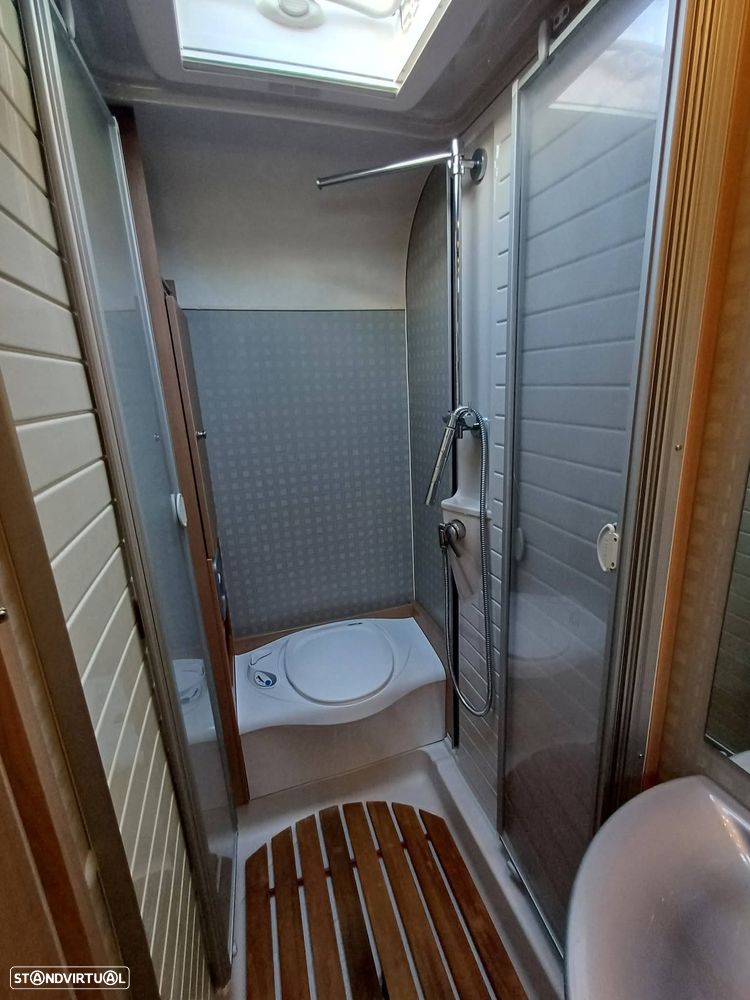 Fiat Ducato Burstner i664 - 23