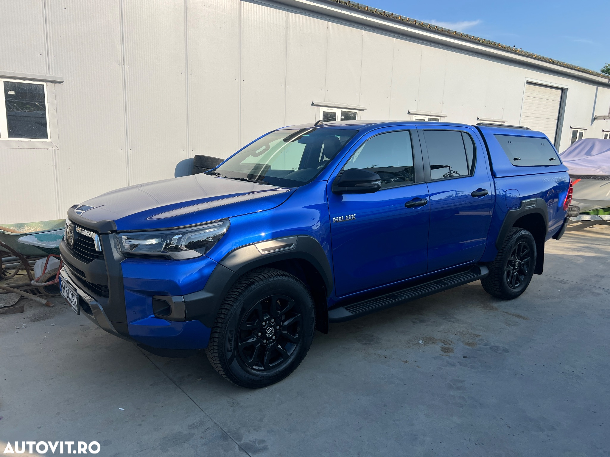 Toyota Hilux 2.8D 204CP 4x4 Double Cab AT Invincible Color Edition - 2