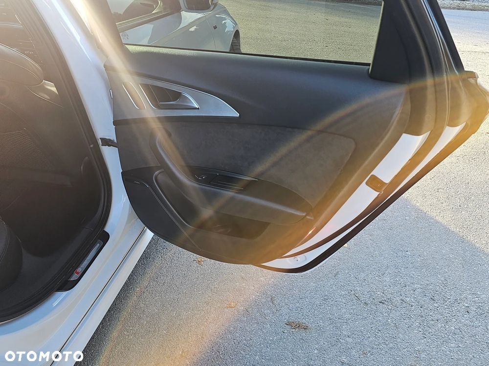 Audi A6 Avant 3.0 TDI DPF quattro tiptronic sport selection - 19