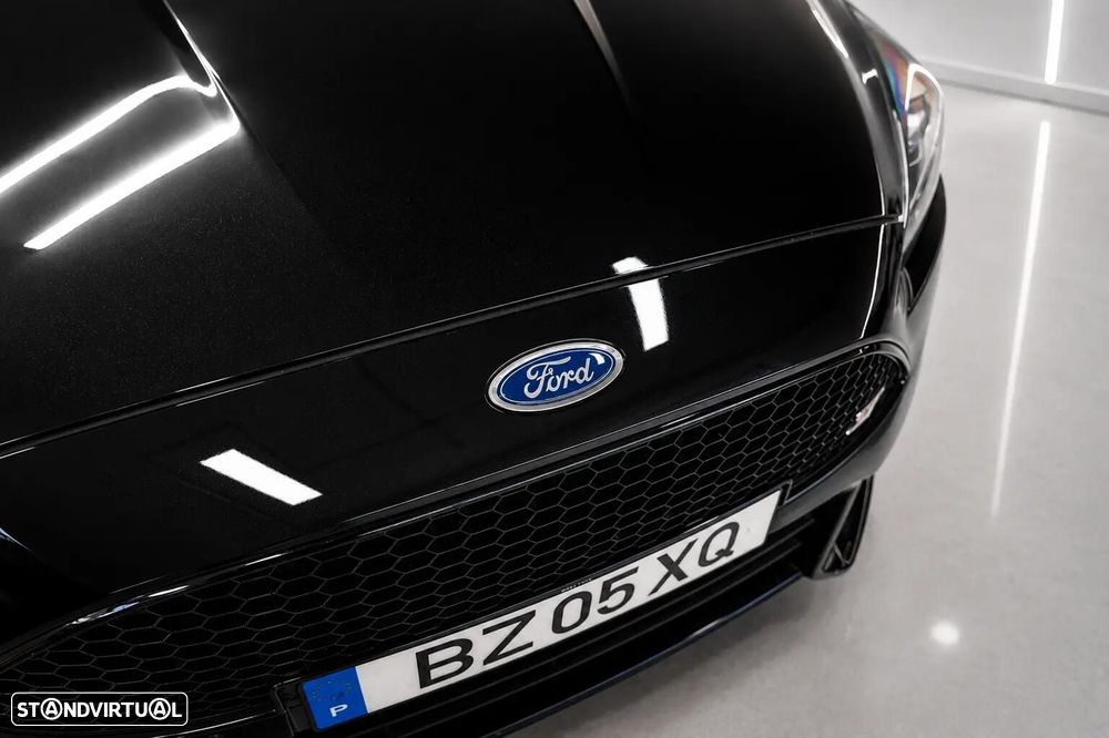 Ford Focus 2.0 EcoBoost ST c/ Pack Pele Desportiva - 6