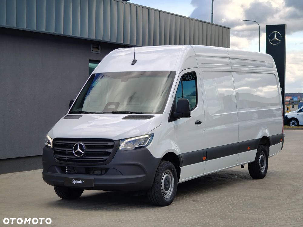 Mercedes-Benz Sprinter - 2