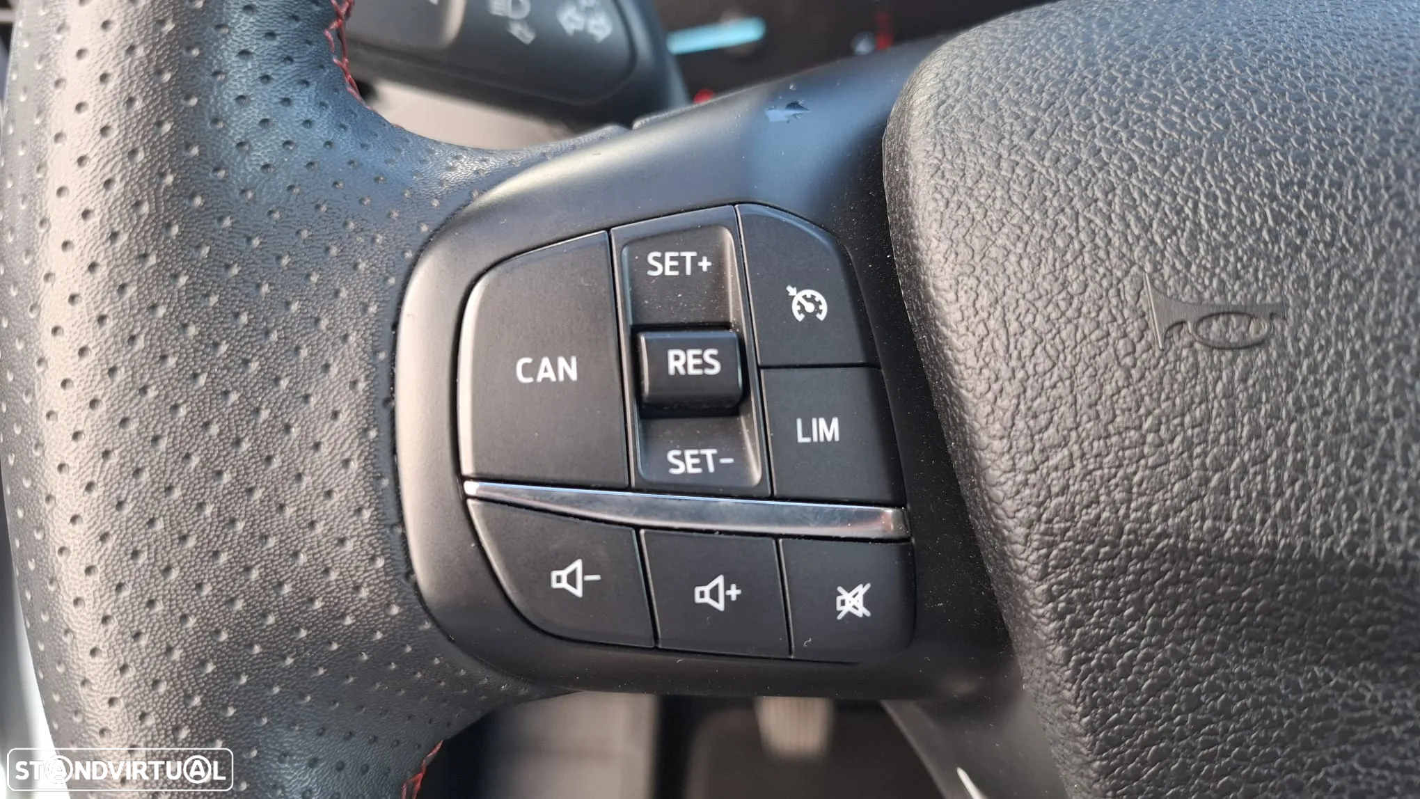 Ford Focus SW 1.0 EcoBoost MHEV ST-Line - 14