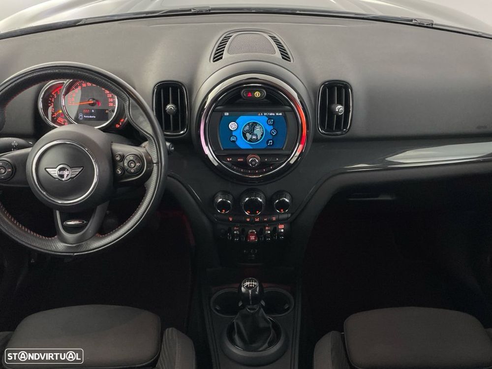 MINI Countryman Cooper D - 10