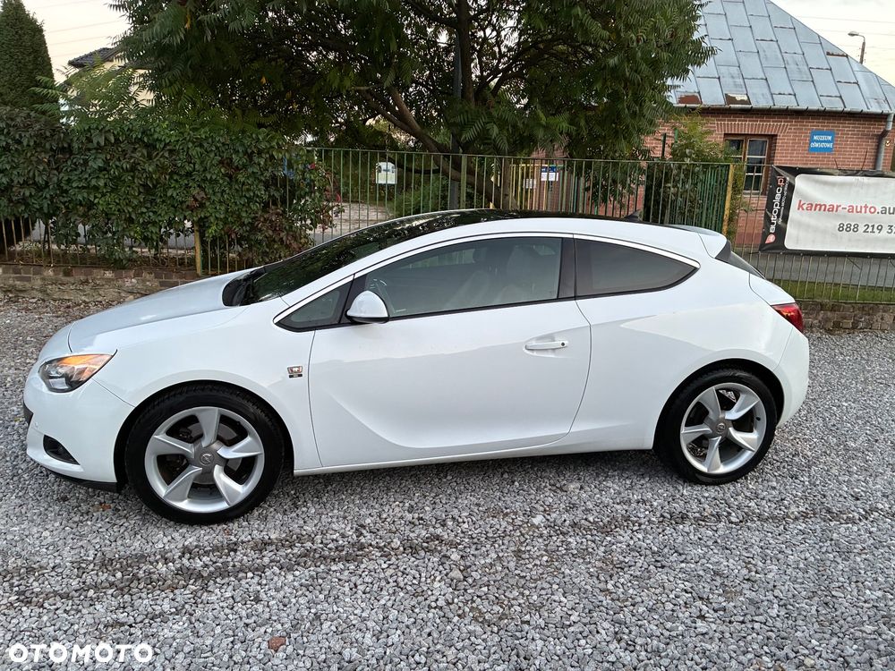 Opel Astra 2014 photo 4