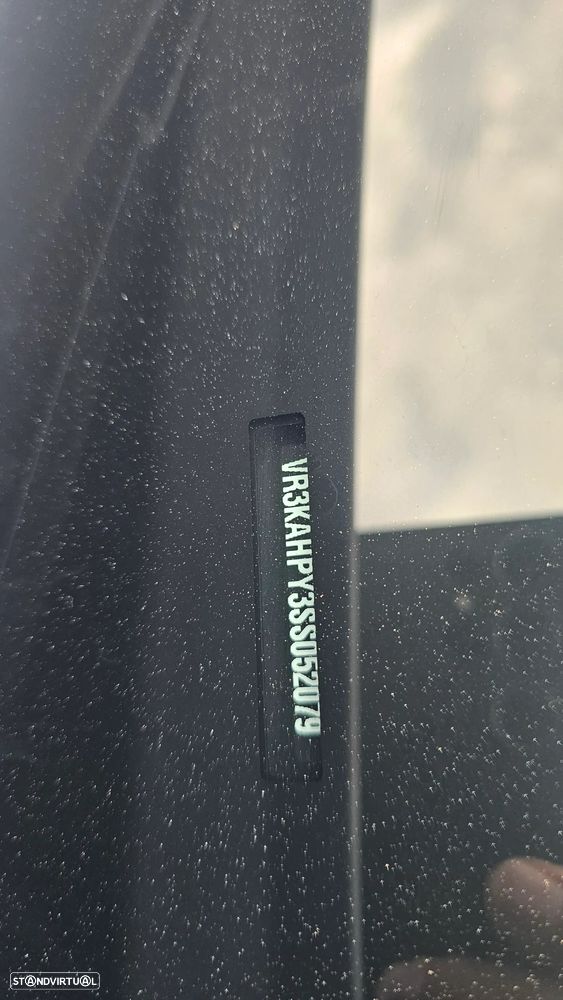 Peugeot 5008 1.2 Hybrid Allure e-DCS6 - 27