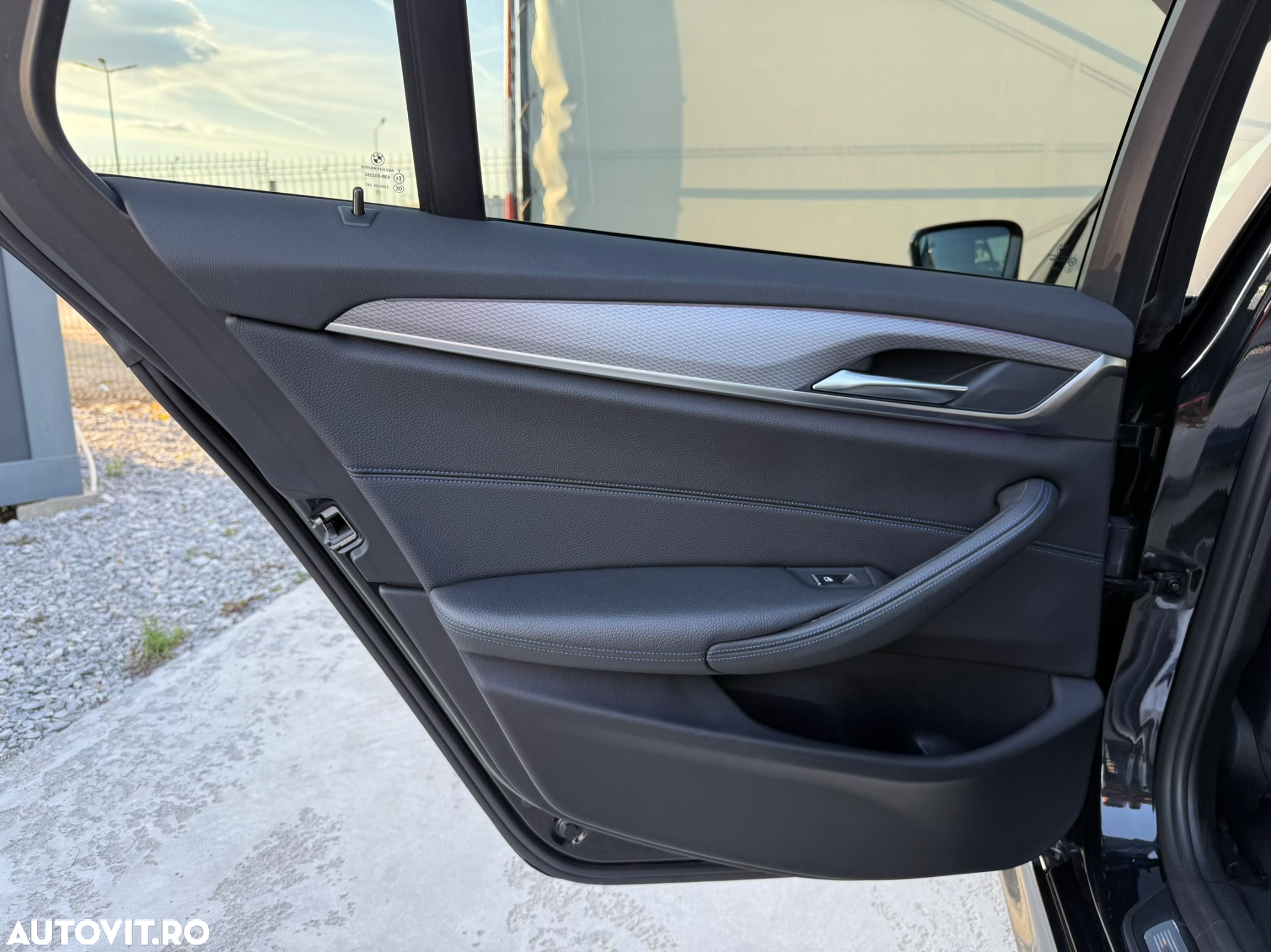 BMW Seria 5 520d Touring Aut. M Sport Edition - 17
