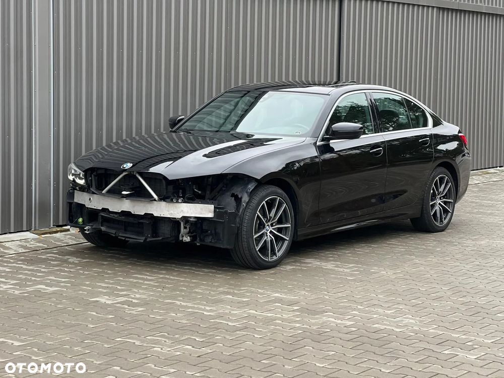 BMW Seria 3 ver-330i-m-sport - 2