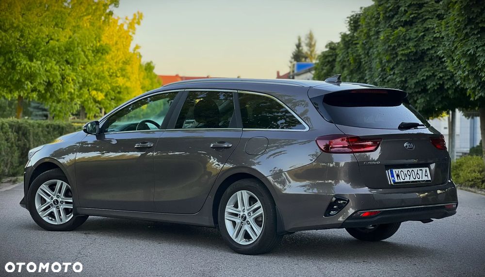 Kia Ceed 1.4 T-GDI DCT OPF Platinum Edition - 18