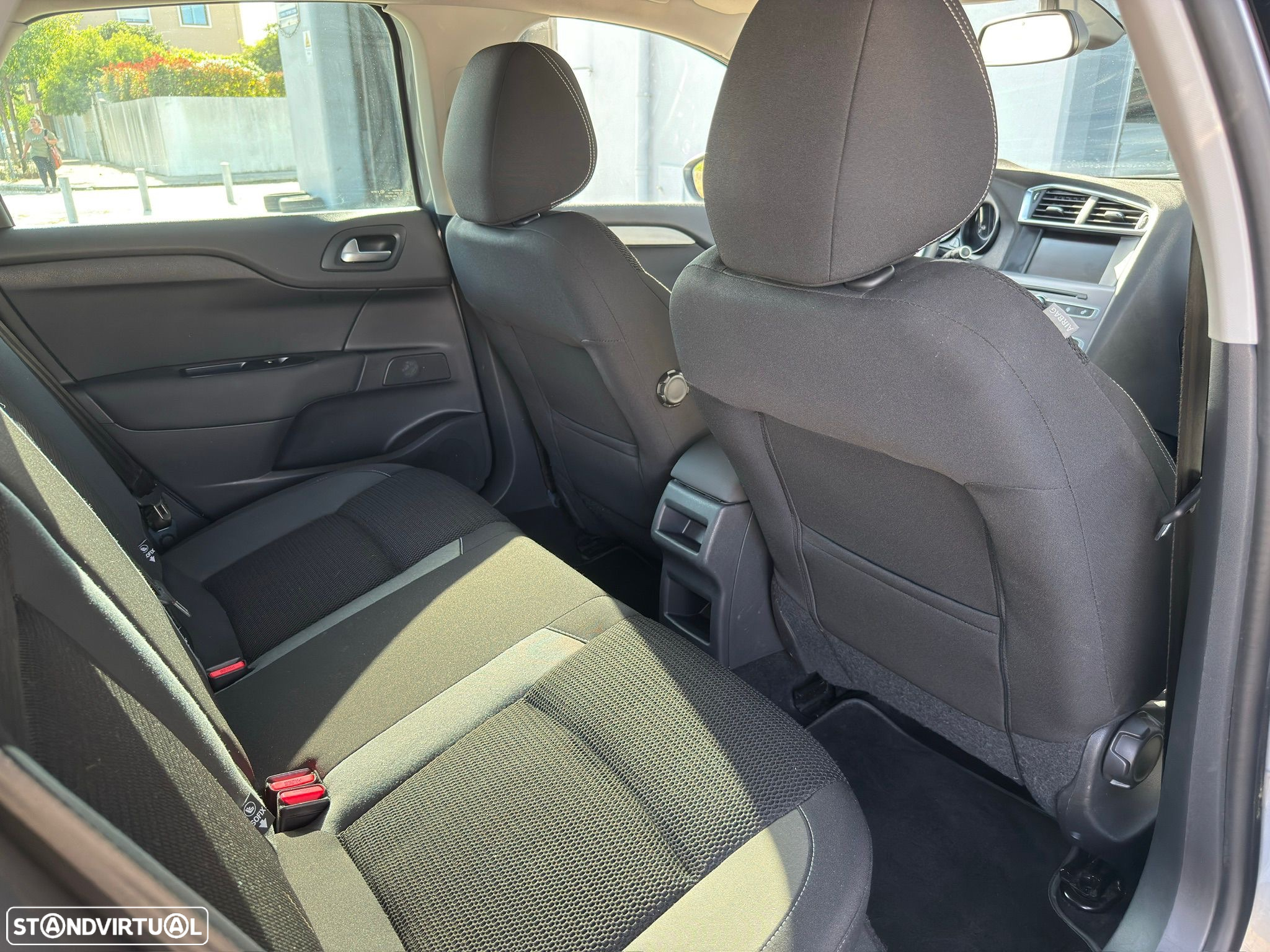 Citroën C4 1.6 BlueHDi Feel - 16