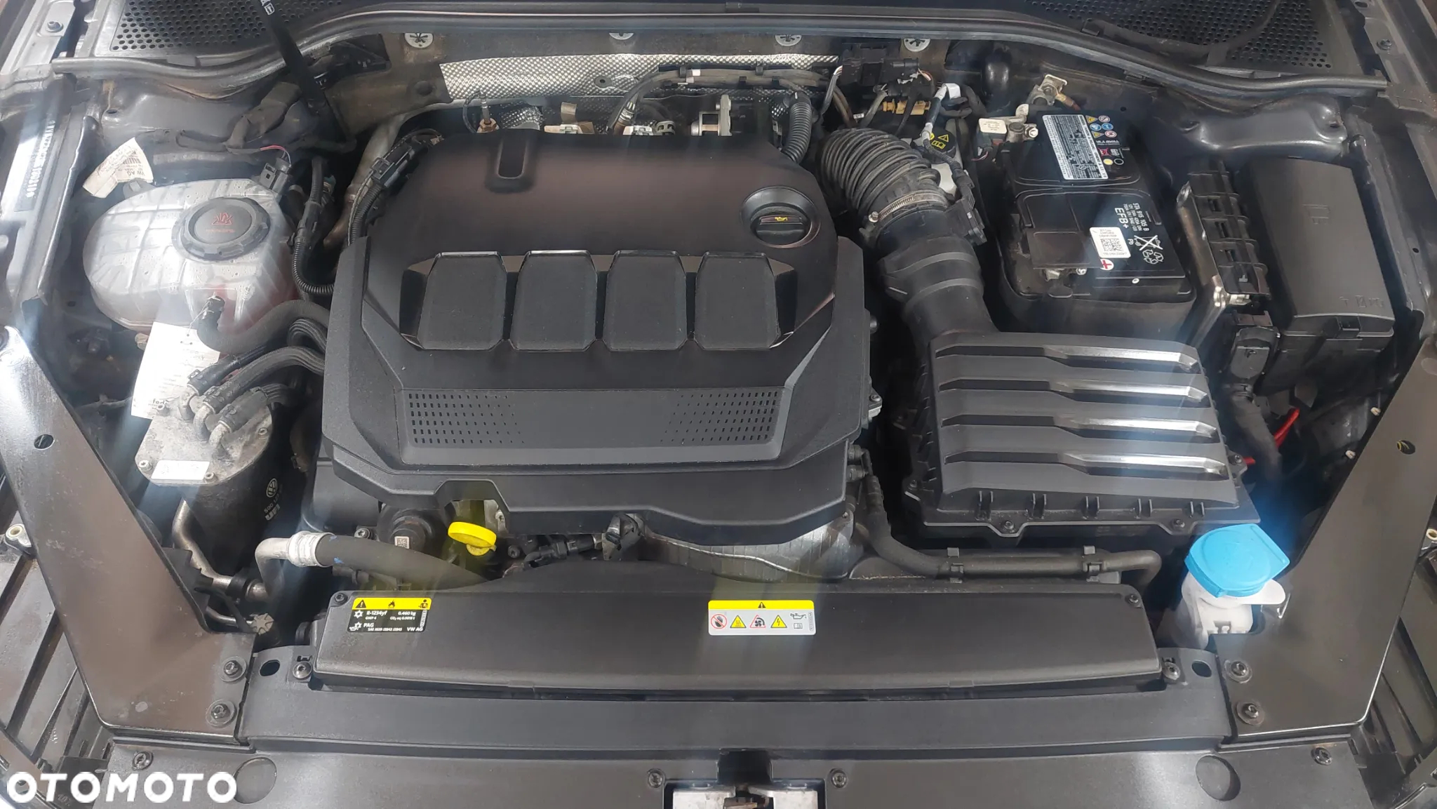 Volkswagen Passat - 4