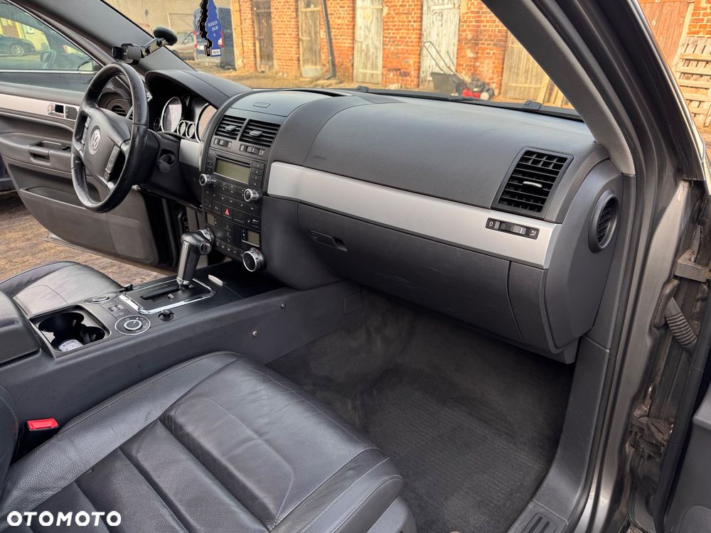 Volkswagen Touareg - 18