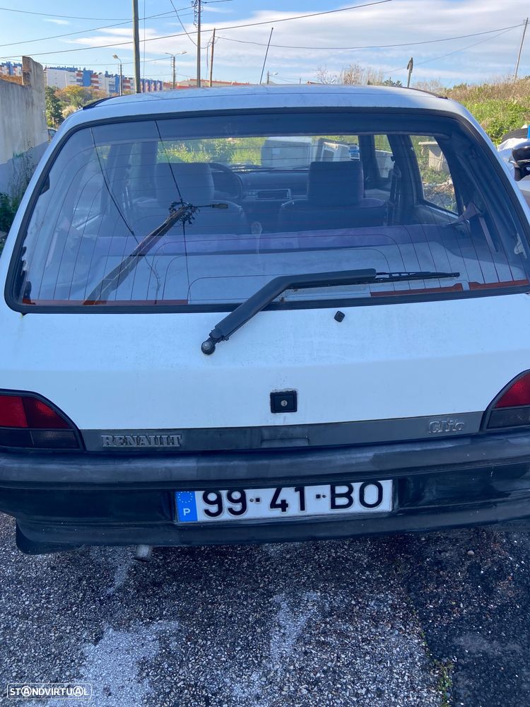 Renault Clio 1.1 RL - 4