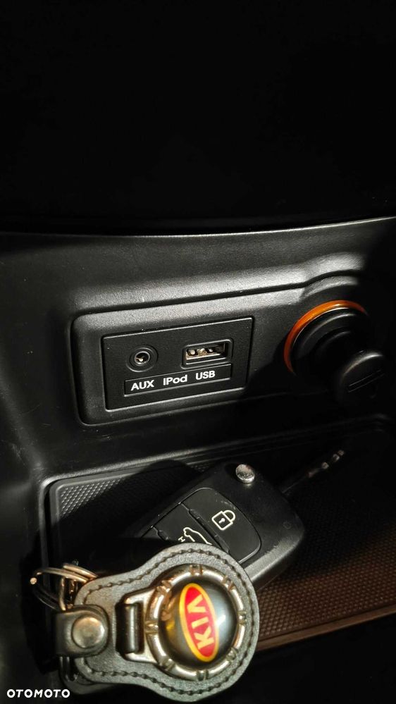 Kia Venga - 5