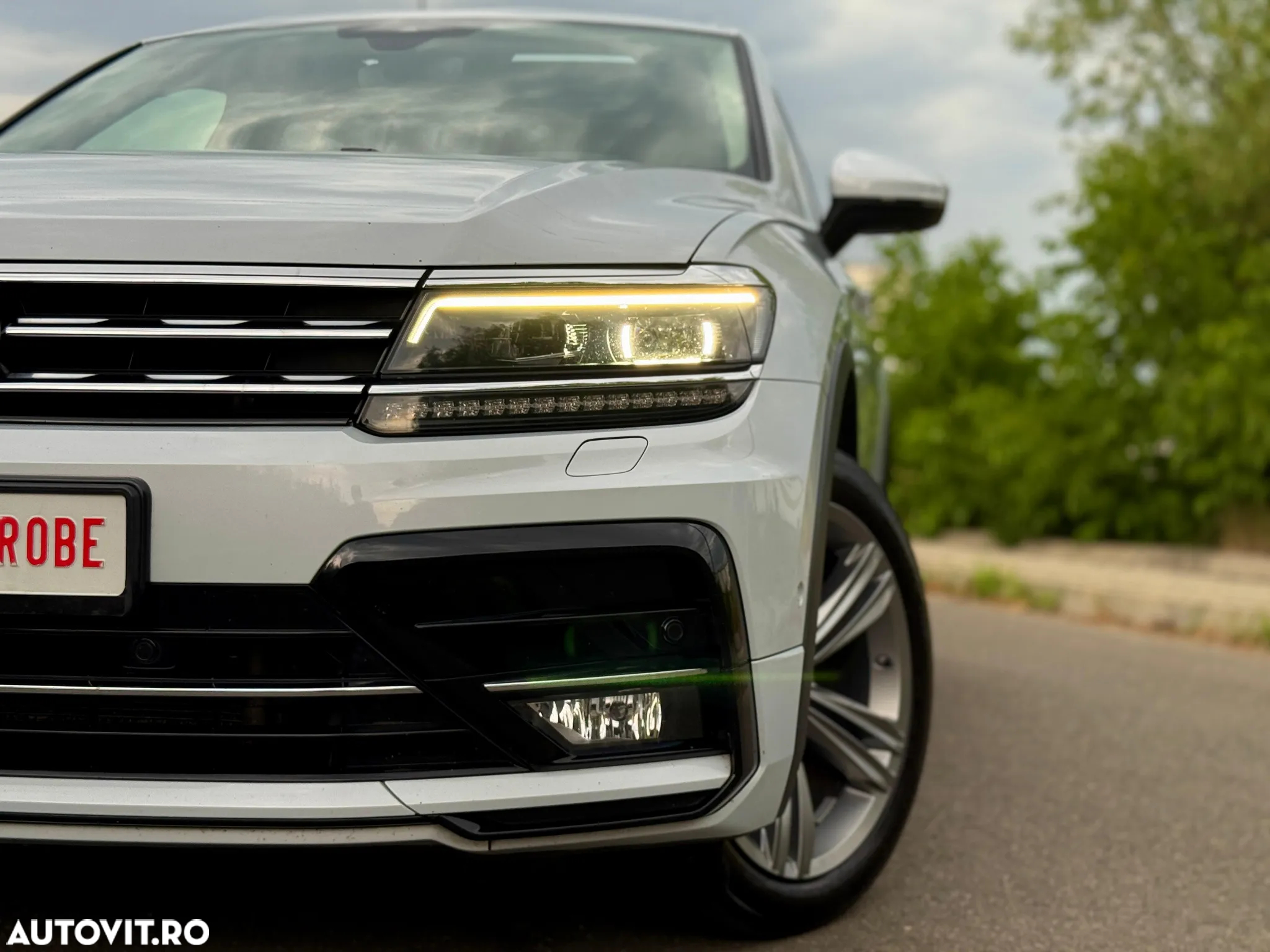 Volkswagen Tiguan Allspace 2.0 TDI 4Mot DSG R-Line - 40