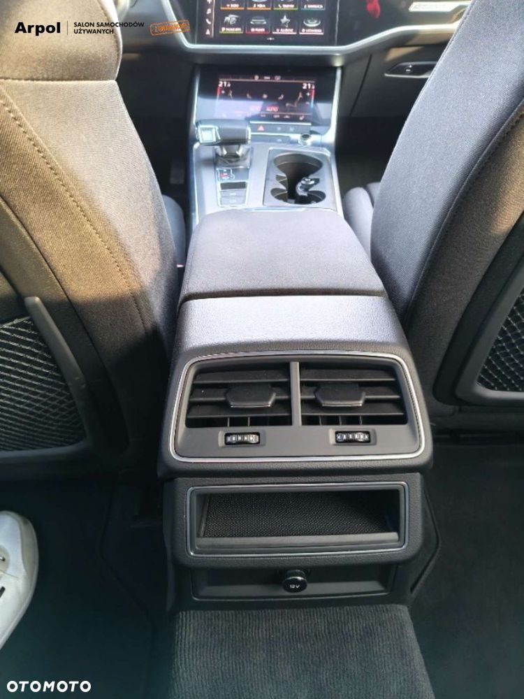 Audi A6 Avant - 27