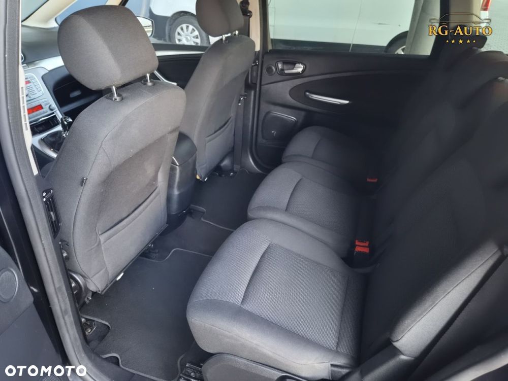 Ford S-Max - 25