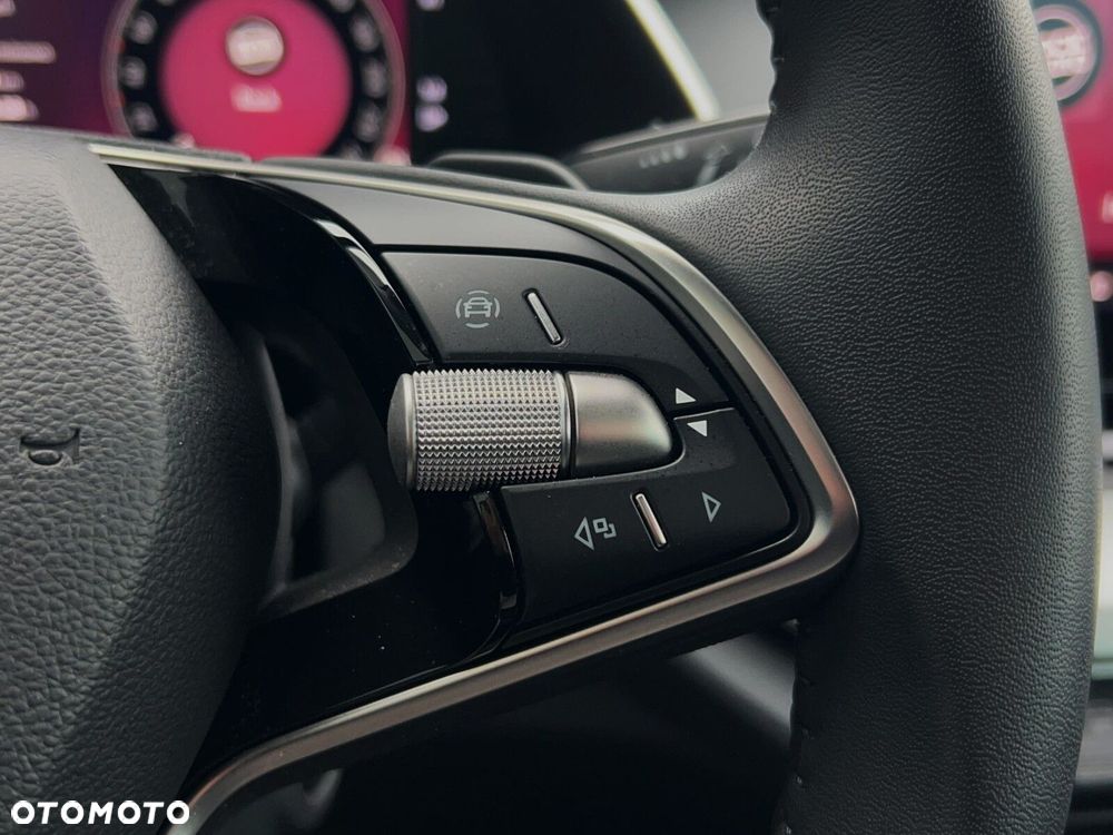 Skoda Octavia 2.0 TDI Selection DSG - 22