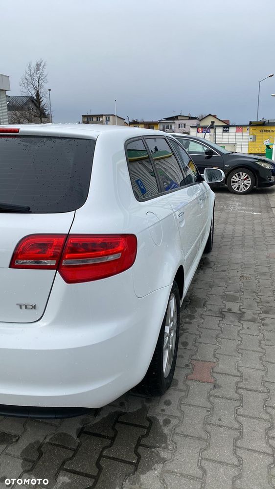 Audi A3 Sportback - 3