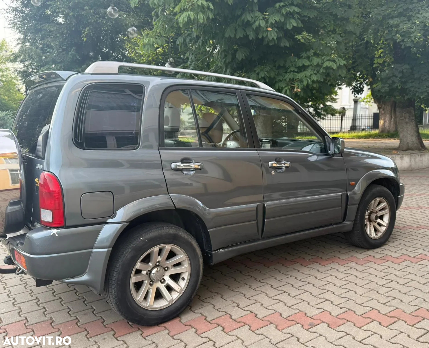 Suzuki Grand Vitara 2.0 TD Comfort - 4