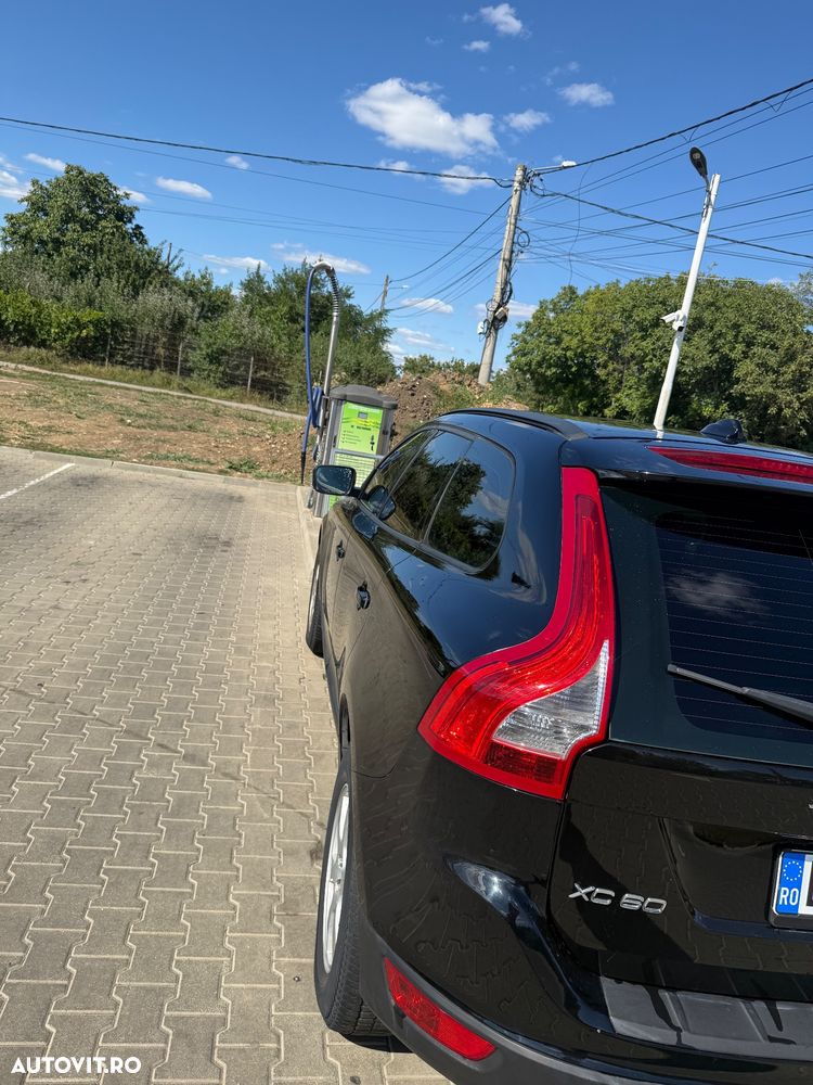 Volvo XC 60 2.4D AWD Base - 5