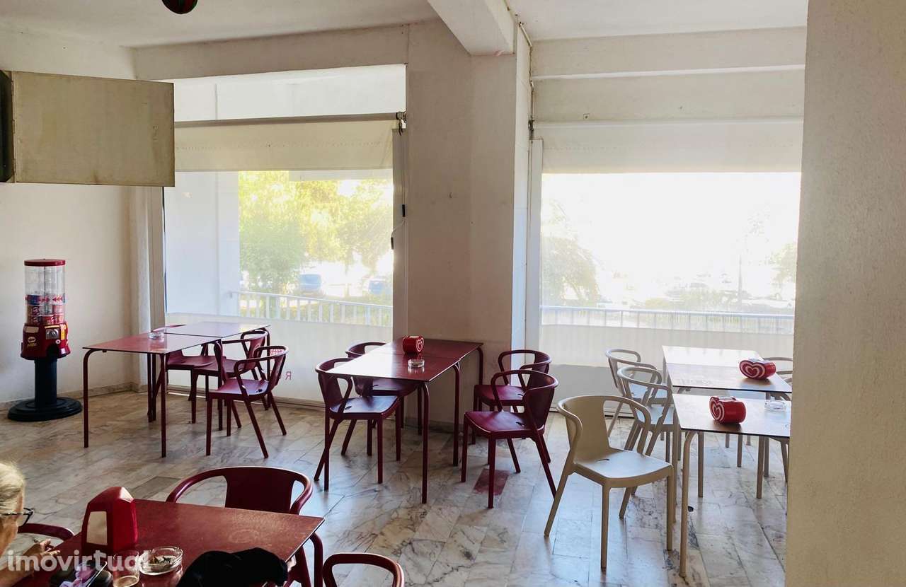 Trespasse na Póvoa de Santa Iria - Grande imagem: 2/5