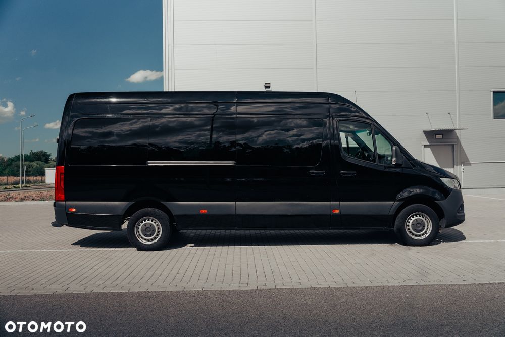 Mercedes-Benz Sprinter - 11