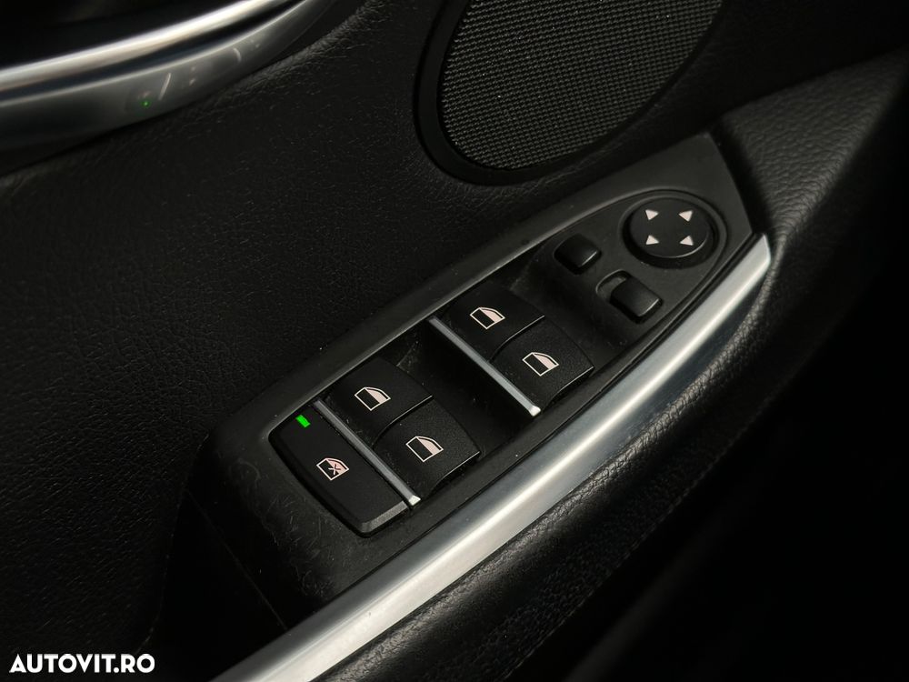 BMW Seria 5 520d - 27