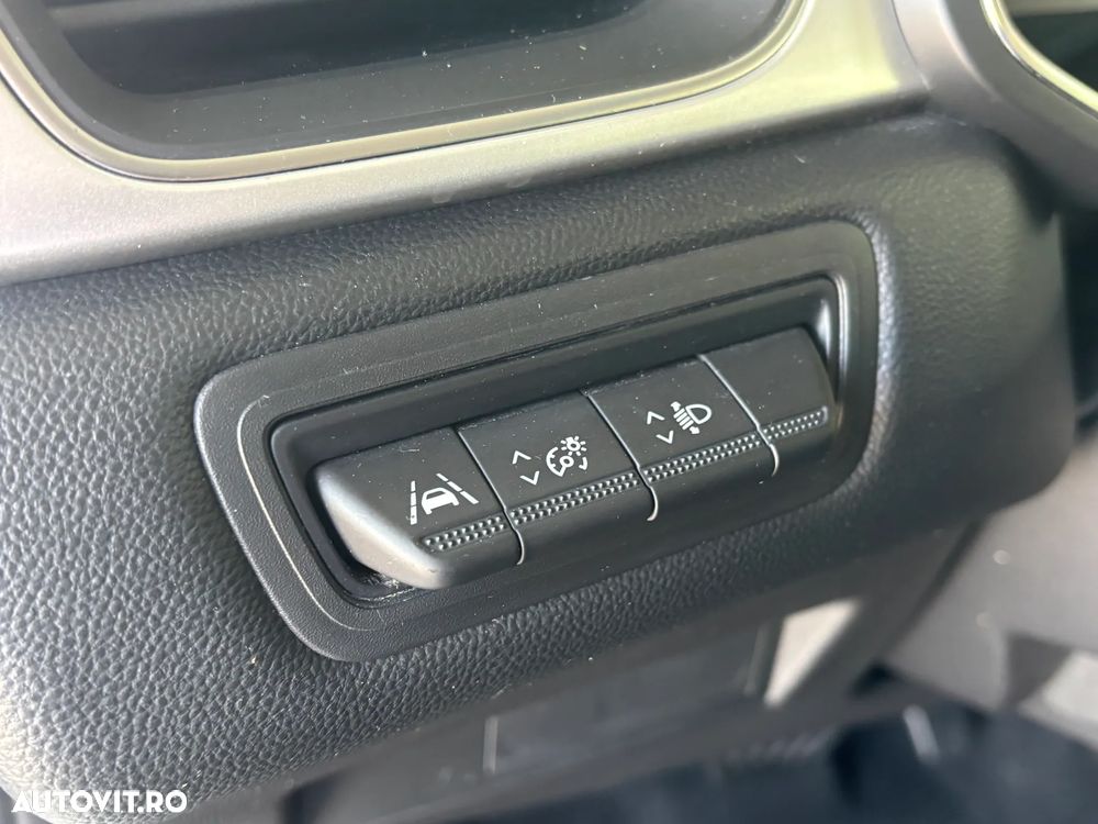 Renault Captur TCe 140 EDC GPF INTENS - 22