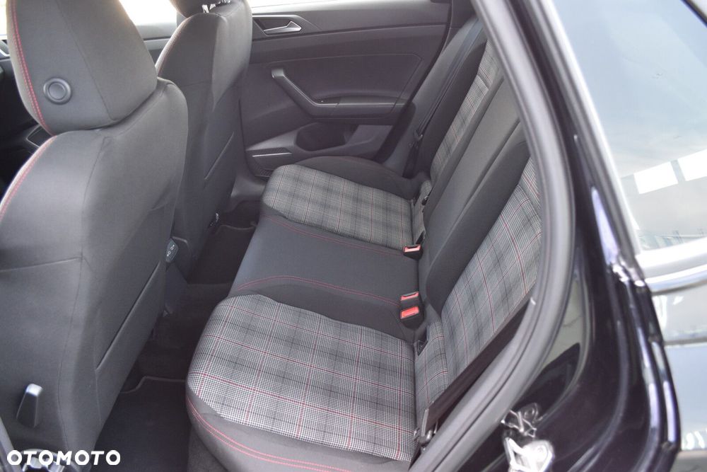 Volkswagen Polo - 30