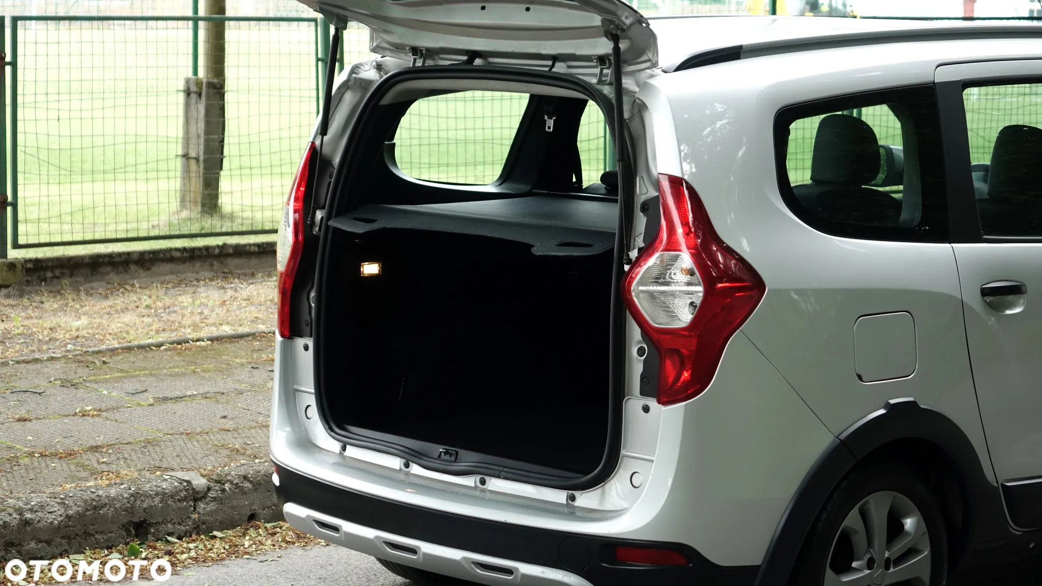 Dacia Lodgy 1.5 dCi Stepway - 34