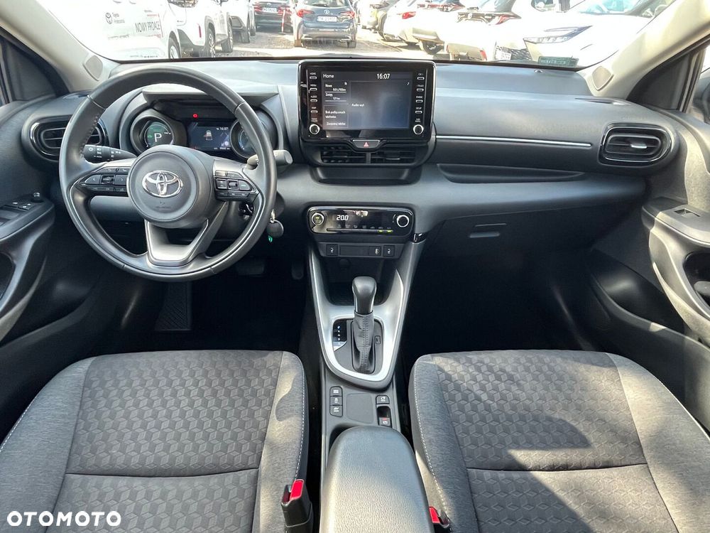 Toyota Yaris - 5