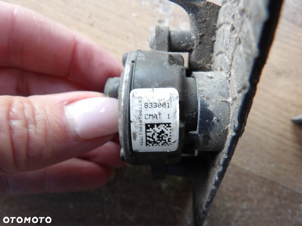 BMW - SERIA F - KAMERA ZDERZAKA - CENA ZA 1 SZT - 2