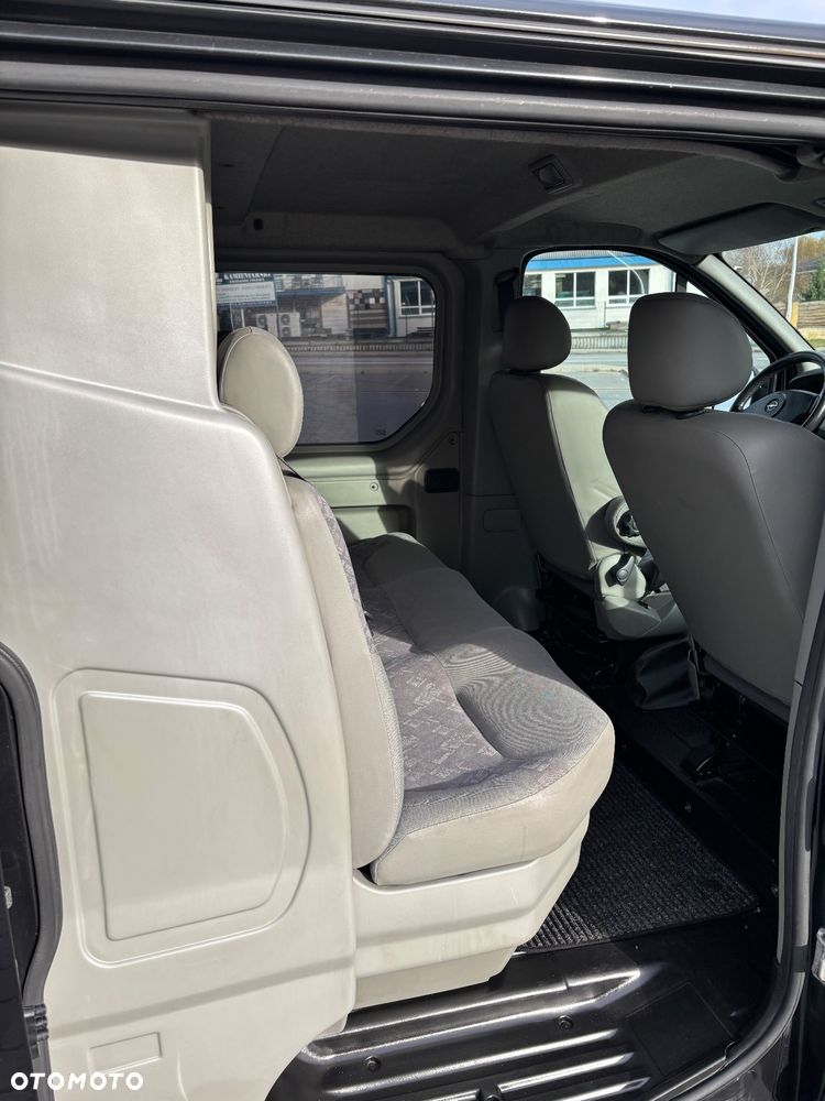 Opel Vivaro - 17