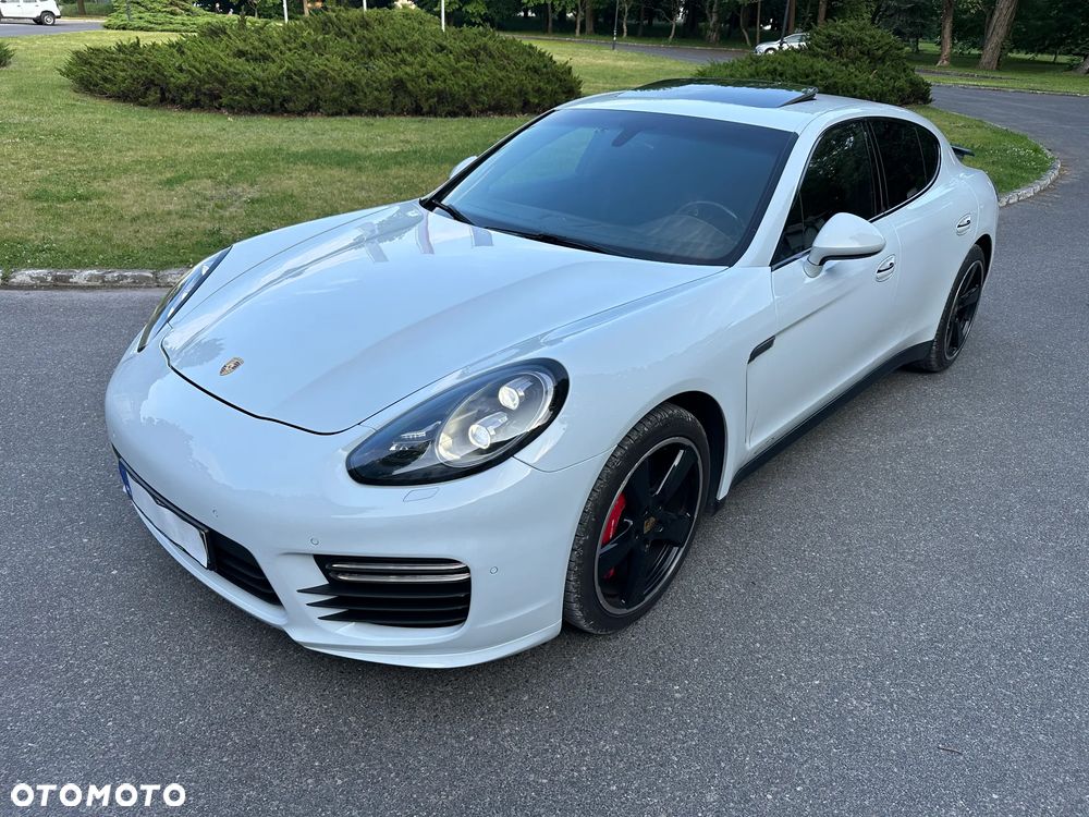 Porsche Panamera GTS PDK - 2