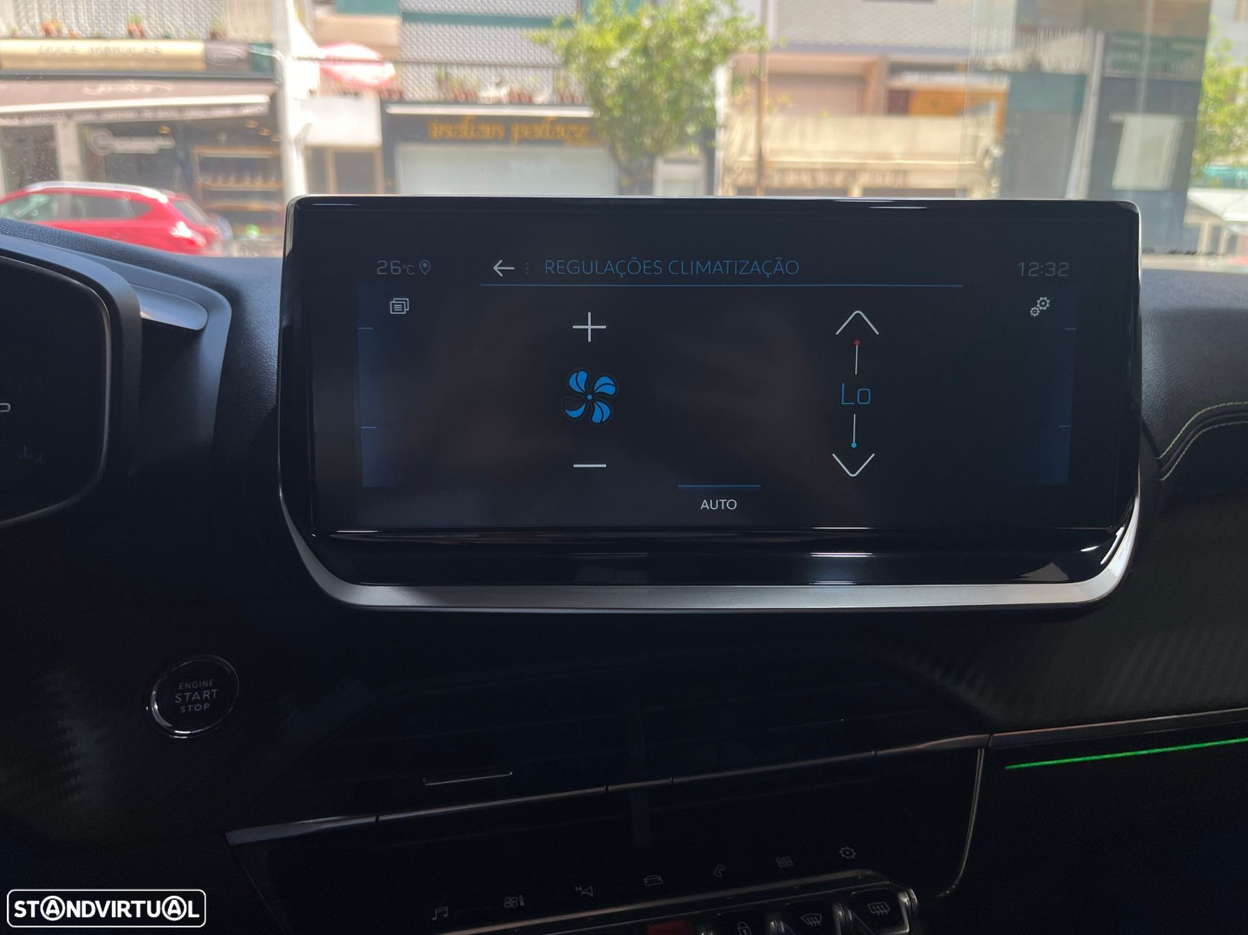 Peugeot 2008 1.5 BlueHDi GT EAT8 - 16