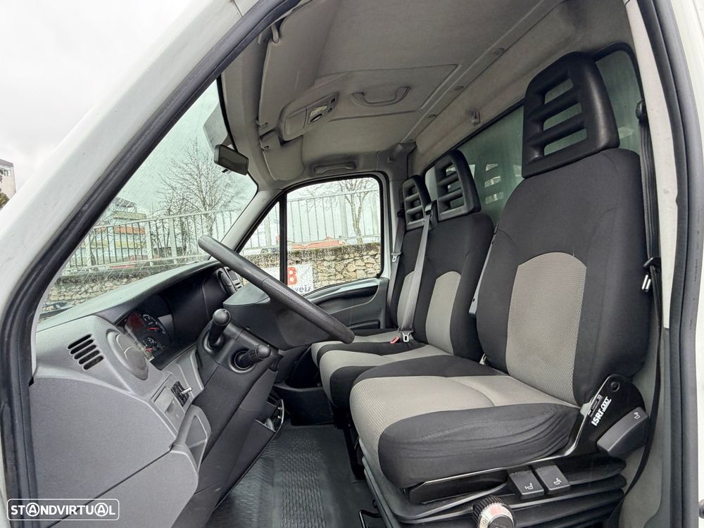 Iveco Daily 3.0 150 CV 35C15 Nacional 1 Registo - 8