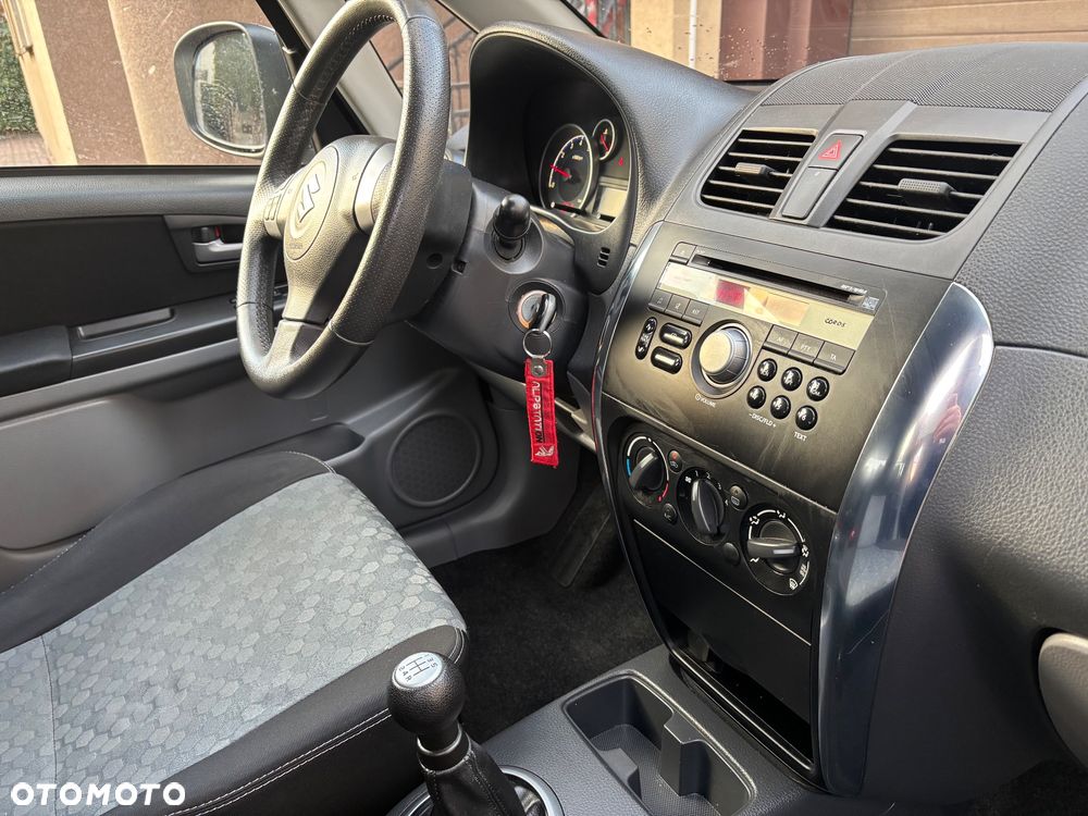 Suzuki SX4 1.6 VVT 4x4 Comfort - 10