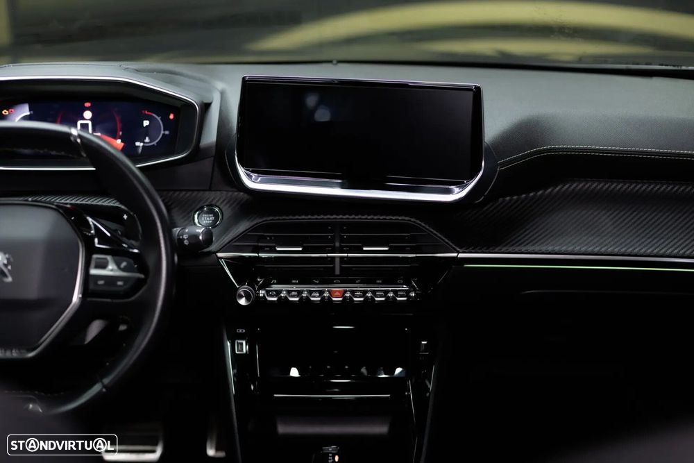 Peugeot 2008 1.5 BlueHDi GT Line EAT8 - 26