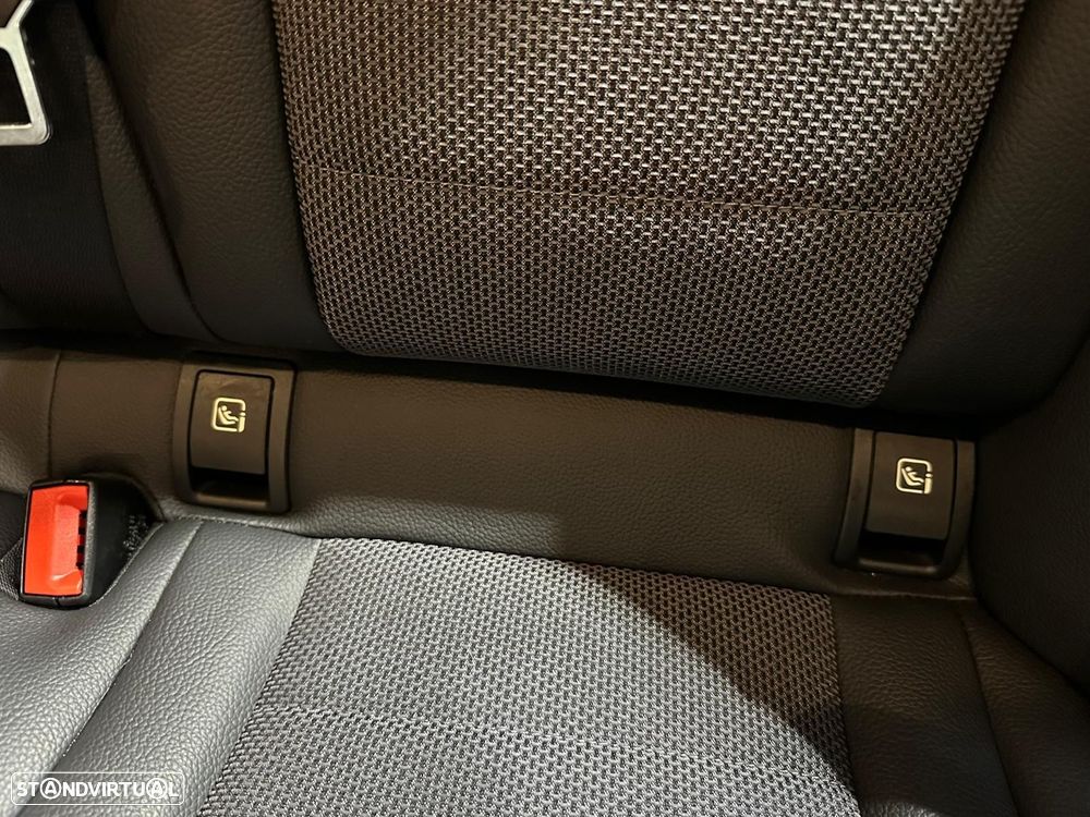 Mercedes-Benz C 180 - 30