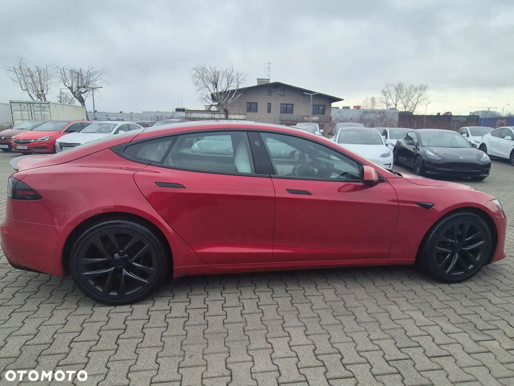 Tesla Model S Plaid - 11