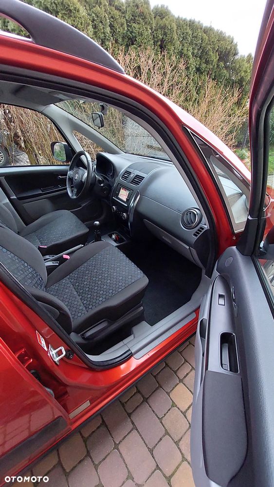 Suzuki SX4 1.6 Premium - 20