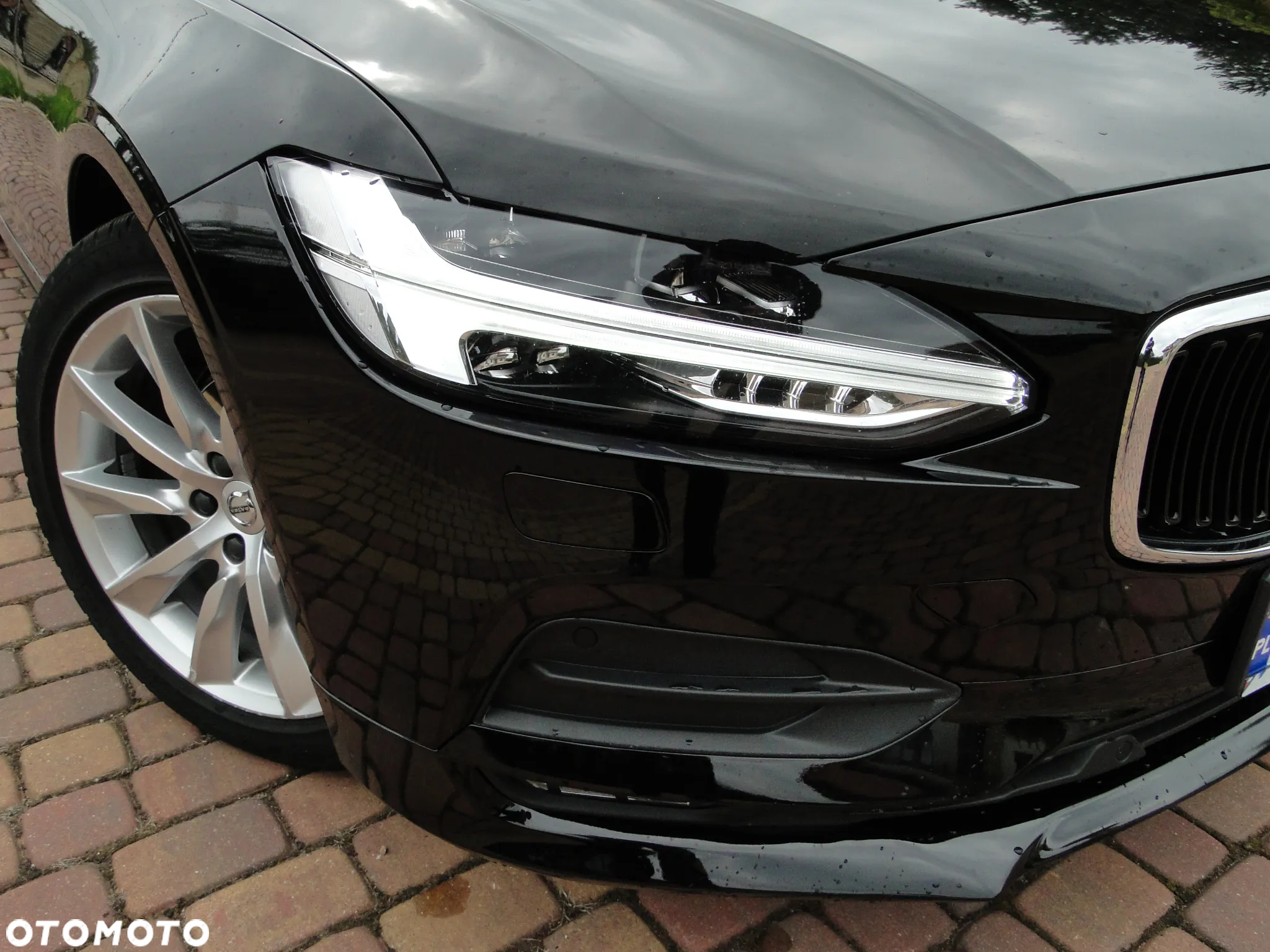 Volvo V90 D4 Momentum Pro - 24
