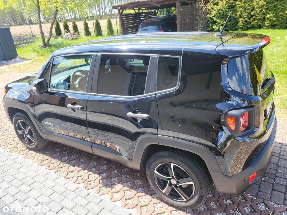 Jeep Renegade 1.6 E-TorQ Sport FWD - 10
