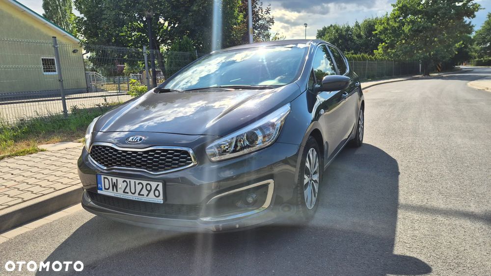 Kia Ceed 1.4 L - 14