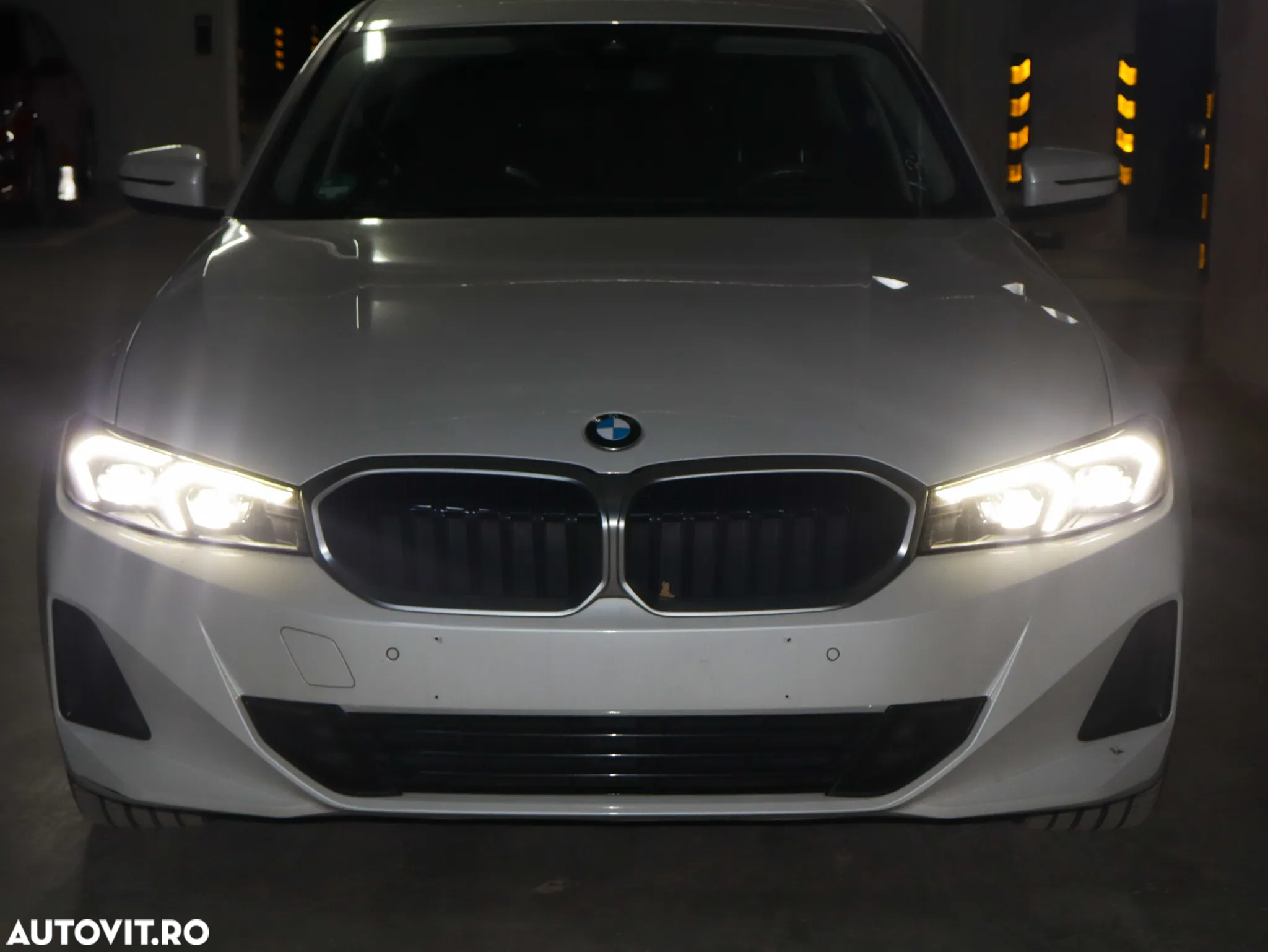 BMW Seria 3 320d xDrive AT MHEV - 12