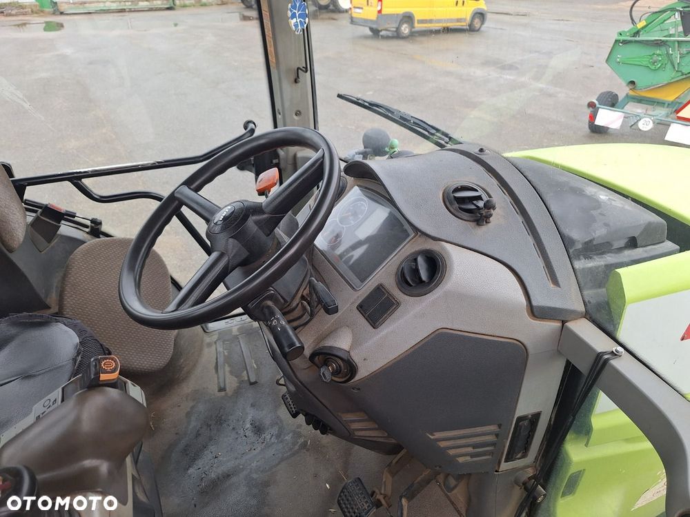 Claas Axion 850 4X4 - 29
