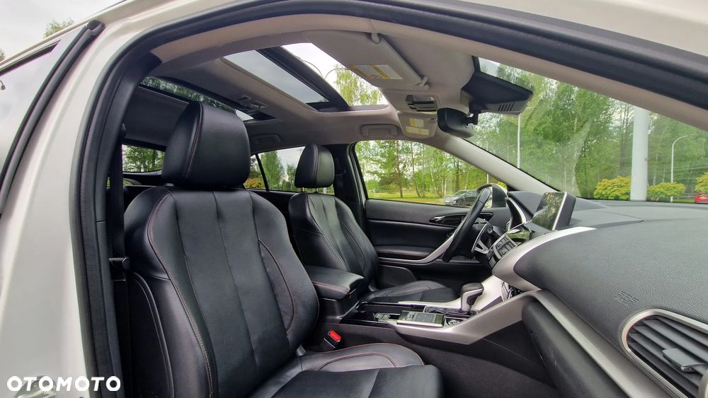 Mitsubishi Eclipse Cross 1.5 T-MIVEC ClearTec CVT 4WD Diamant Edition Plus - 24